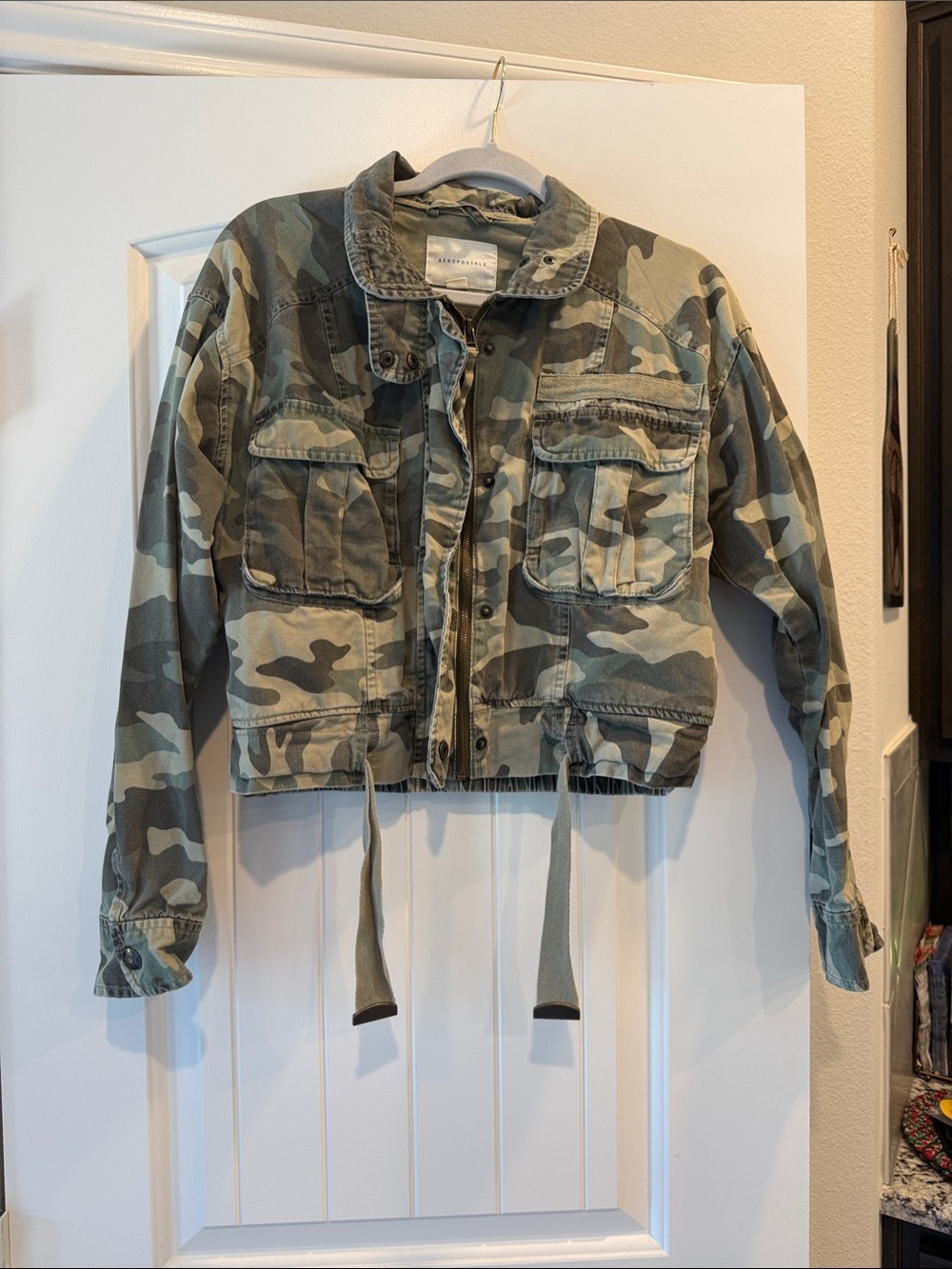 Aeropostale Cropped Camo Utility Jean Jacket in Olive & Khaki